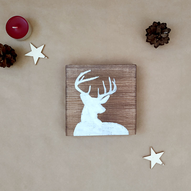 Новогодний декор с силуэтом северного оленя (белый) - описание и стоимость изделия