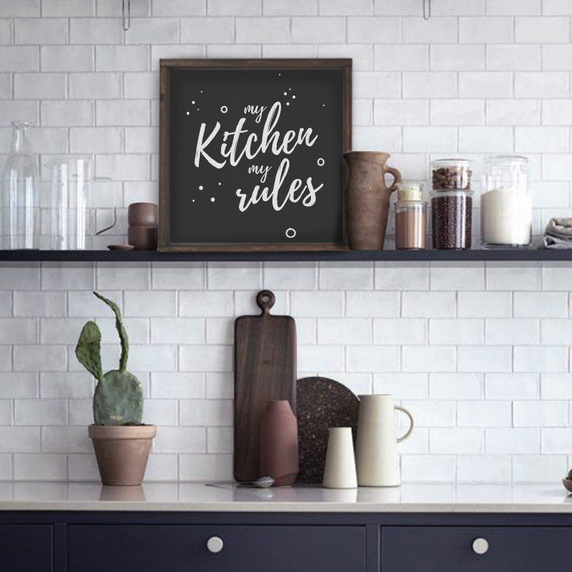 Декоративное панно с белой надписью MY KITCHEN MY RULES - иллюстрация товара №3