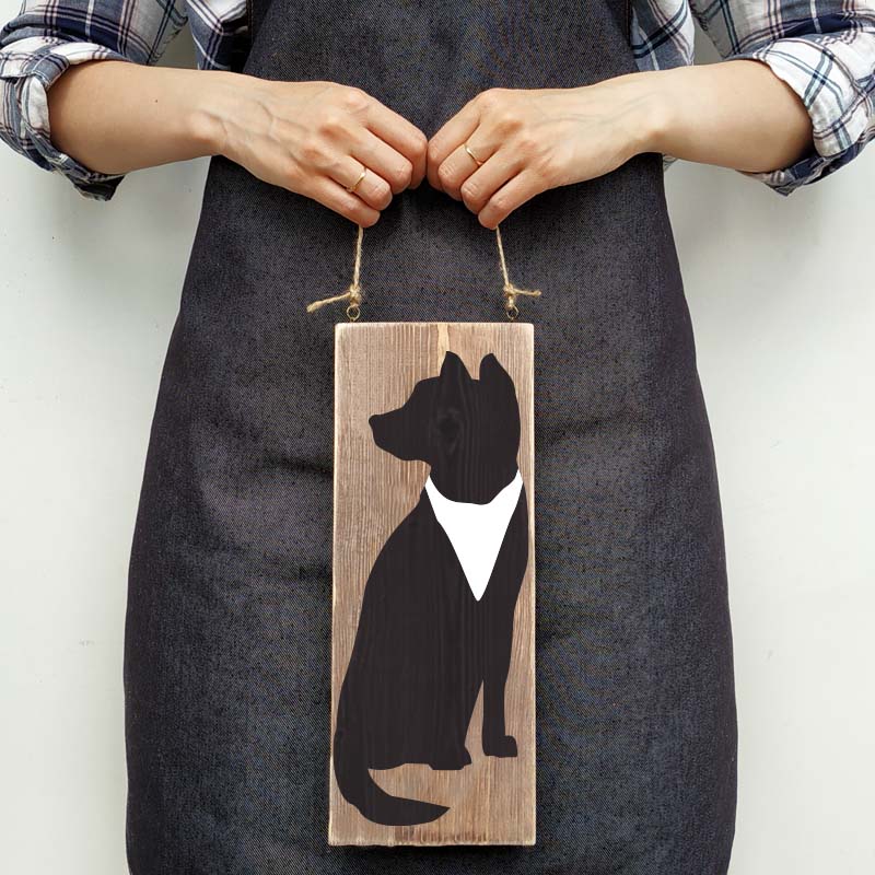 Деревянная табличка DOG - описание и стоимость изделия